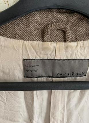 Шерстяное пальто zara с поясом, воротник стойка, в елочку7 фото