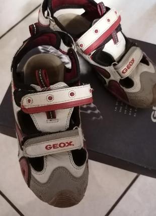 Босоніжки geox