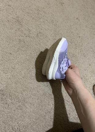 Кроссовки 4