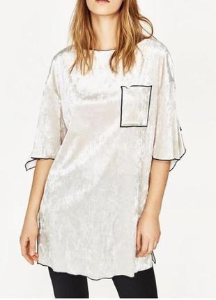 Шикарна оксамитова блуза. кишеньок на грудях