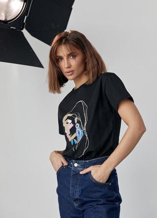 Женская футболка украшена принтом девушки с сережкой - черный цвет, s (есть размеры)8 фото