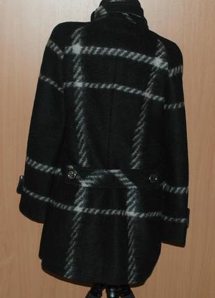 Елегантне вовняне пальто бренду basler.2 фото
