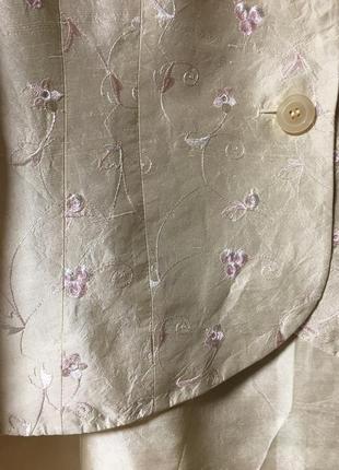 Винтажный шёлковый костюм расшитый нежными цветами ambiance9 фото