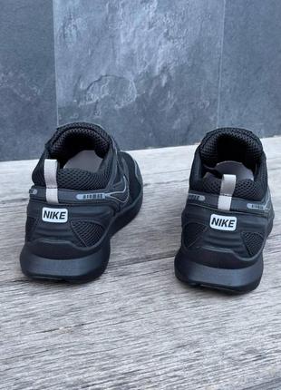 Чоловічі спортивні кросівки на літо nike чорні легкі повсякденні кросівки найк5 фото