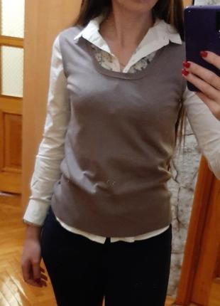 Гарний жилет жилетка