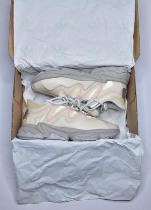 Ozweego plus chalk white clear pink silver metallic3 фото