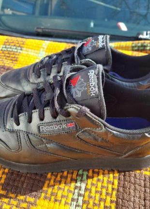 Продам reebok classic