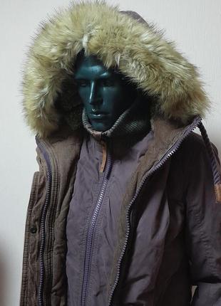 Неймовірна зимова куртка на хутрі сливового кольору німецького бренда naketano, 💯 оригінал4 фото