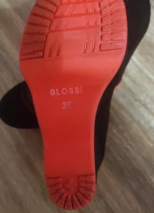 Glossi. новые натуральные замшевые туфли5 фото
