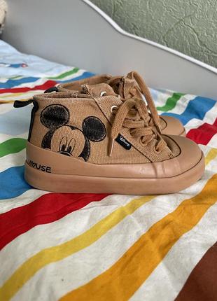 Кеди zara