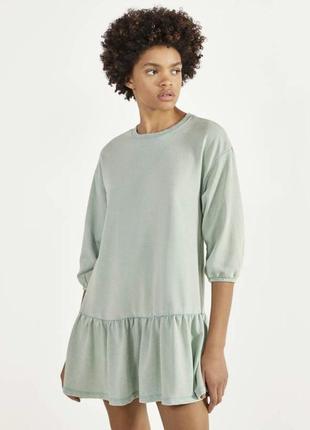 Стильное платье