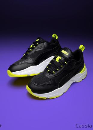 Кросівки puma tessia. оригінал. розмір 37.5-23.5см3 фото