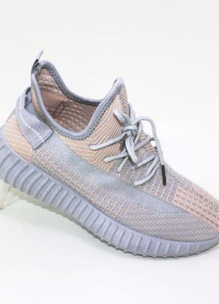 Дихаючі літні сіро-рожеві жіночі кросівки сітка ізі yeezy,текстильні,легкі на літо з сіткою