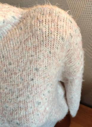 Красивый свитерок ёлочка с анималистичным принтом5 фото