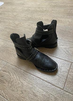 Ботинки шкіряні