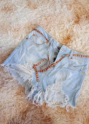 Модные шорты