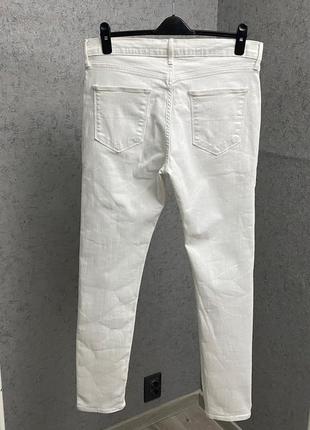 Білі штани від бренда denim co3 фото