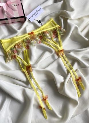 Яркий желтый пояс для чулок victoria’s secret for love &amp; lemons оригинал