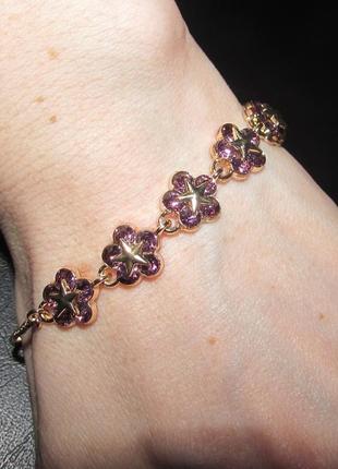Роскошный позолоченный браслет цветы с фиолетовыми кристаллами, арт. 5725
