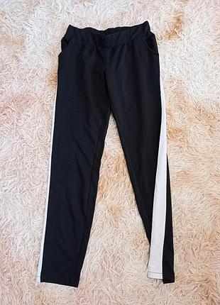 Брюки с белыми вставками4 фото