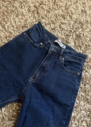 Продам!!! очень качественные в идеальном состоянии джинсы2 фото