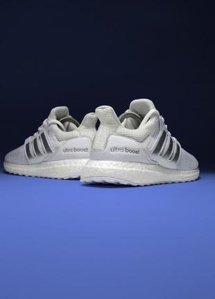 Кроссовки adidas ultraboost dna cloud. оригинал. размер 42 - 26.5см5 фото