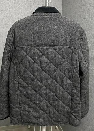 Серая стеганая куртка от бренда burton5 фото