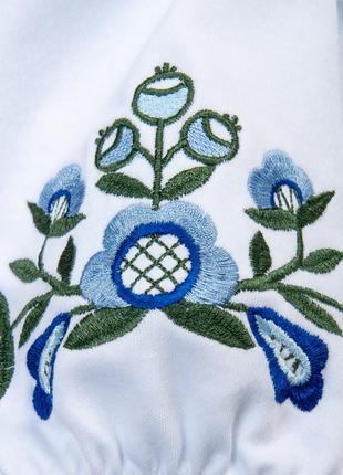 Хорошая вышиванка с голубыми цветами, вышитая трикотажная блуза для девочек, рубашка с вышивкой с коротким рукавом4 фото