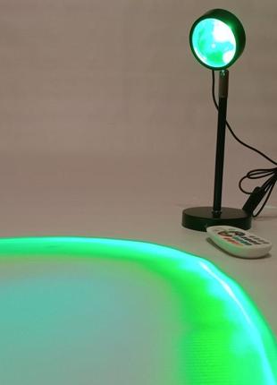 Закатна лампа з пультом, sunset lamp, 4 основних кольори, 16 відтінків.