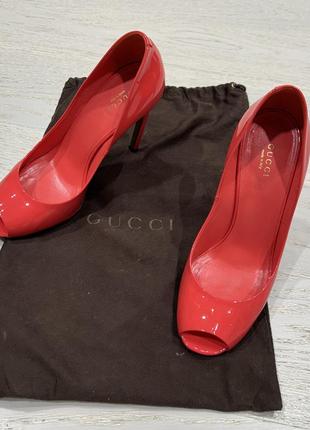 Красные туфли gucci1 фото