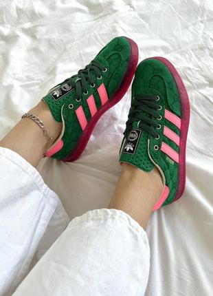 Adidas gazelle crocodile green/pink5 фото