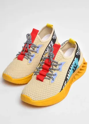 Текстильные кроссовки с принтом на шнуровке