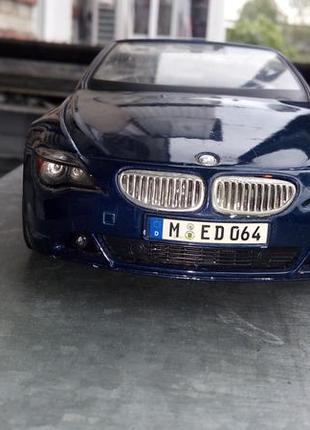 Модель 1:18 bmw машинка металева на 26см