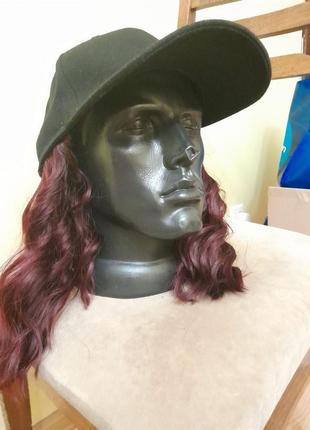 Парик-кепка бордовый