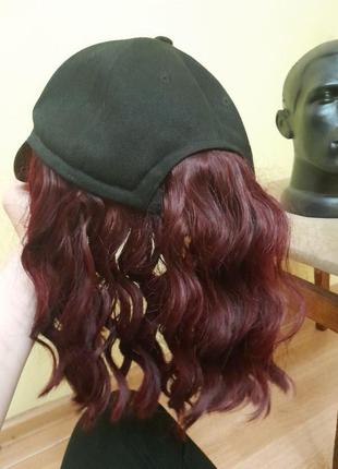 Парик-кепка бордовый