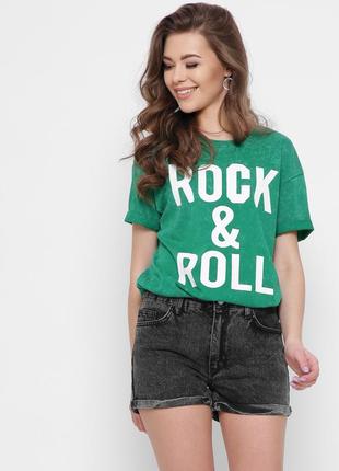 Зеленая футболка с надписью «rock &amp; roll»2 фото