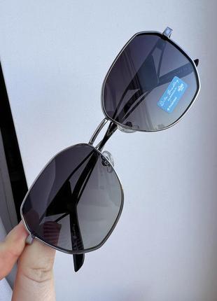 Фирменные солнцезащитные очки rita bradley polarized rb81451 фото