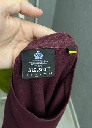 Бордовый свитер от бренда lyle&scott5 фото