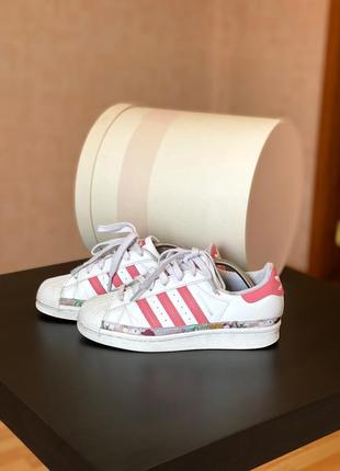 Кросівки adidas2 фото