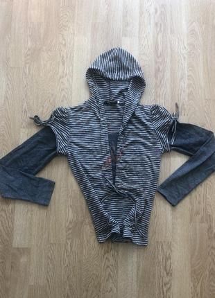 Кофта с капюшоном