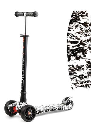 Самокат scooter зі світловим ефектом біло-чорний 6900066351488