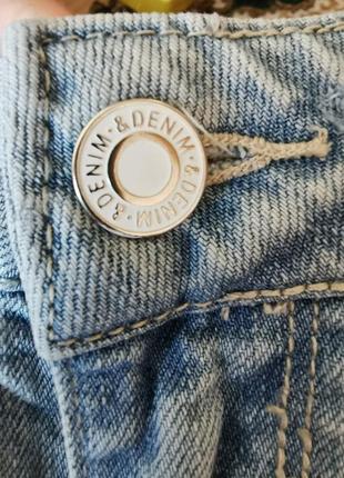 Шорти джинсові h&m жіночі короткі блакитні рвані з потертостями7 фото
