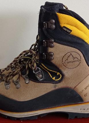 Треккинговые ботинки la sportiva