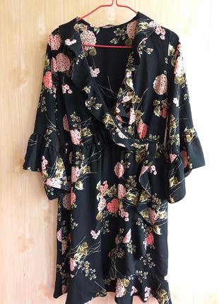 Яркое шикарное платье с глубоким декольте квітковий притн2 фото