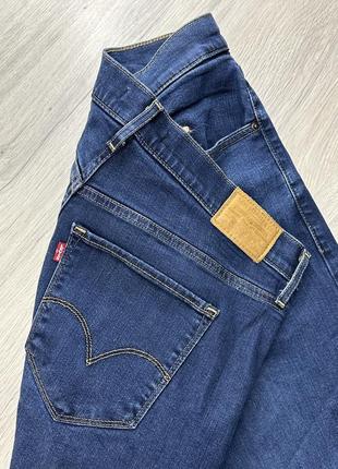 Джинсы levi’s оригинал тянуться хорошо