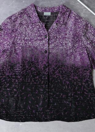 Женская приталенная структурная рубашка finnkarelia. черно-белый градиент с фиолетовым рисунком, серебрянные линии, вышитые цветы. retro vintage4 фото