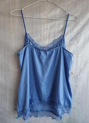 Нежно-голубая майка-блуза в пижамном стиле бренда s.oliver5 фото