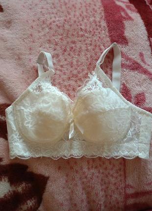 Бюстгальтер