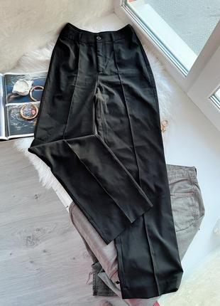 Идеальные черные прямые брюки палаццо stradivarius1 фото