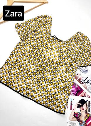 Блуза желтого цвета в принт с короткими рукавами от бренда zara s